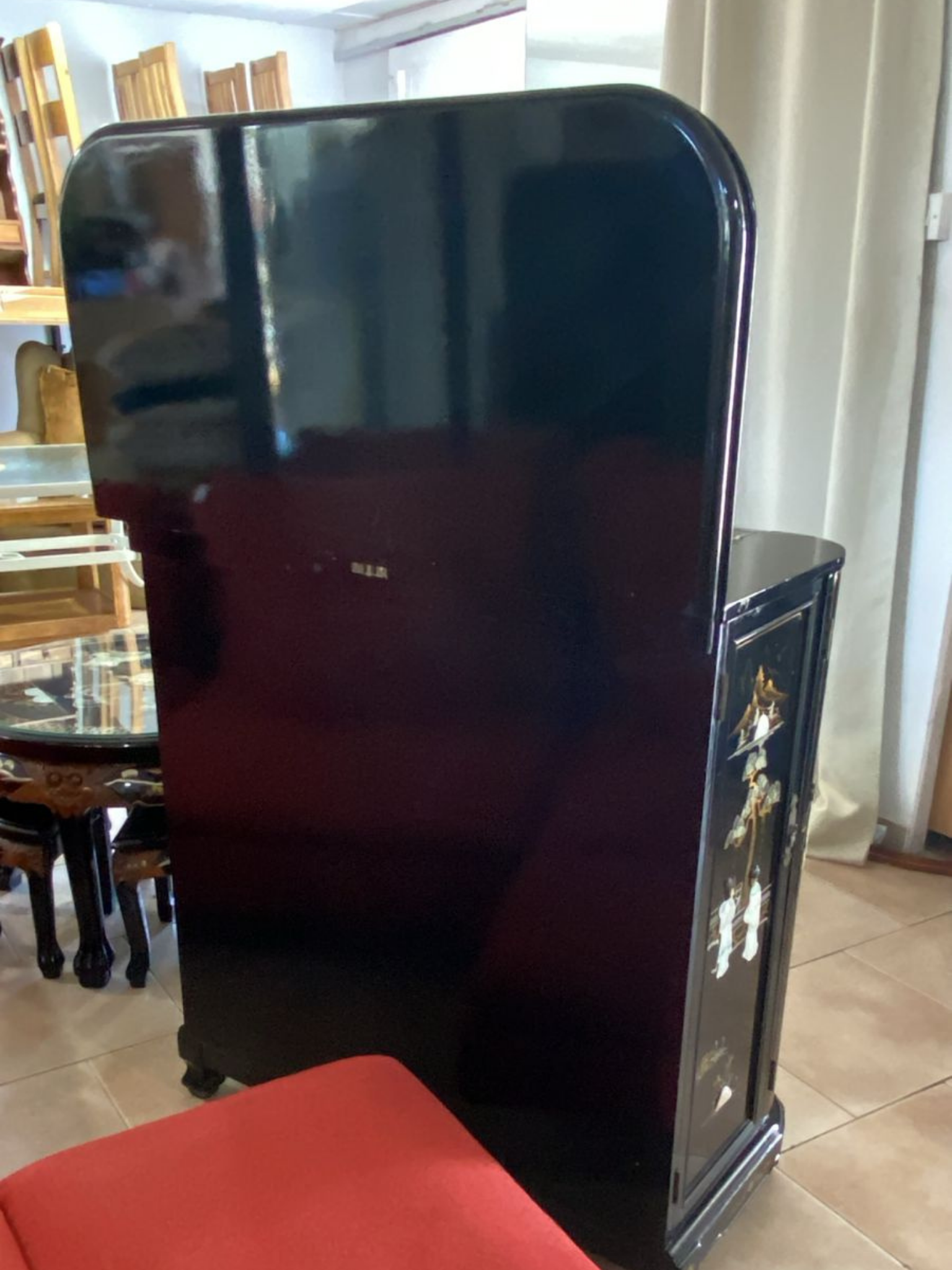 Oriental Lacquered Drinks Cabinet / Sideboard
