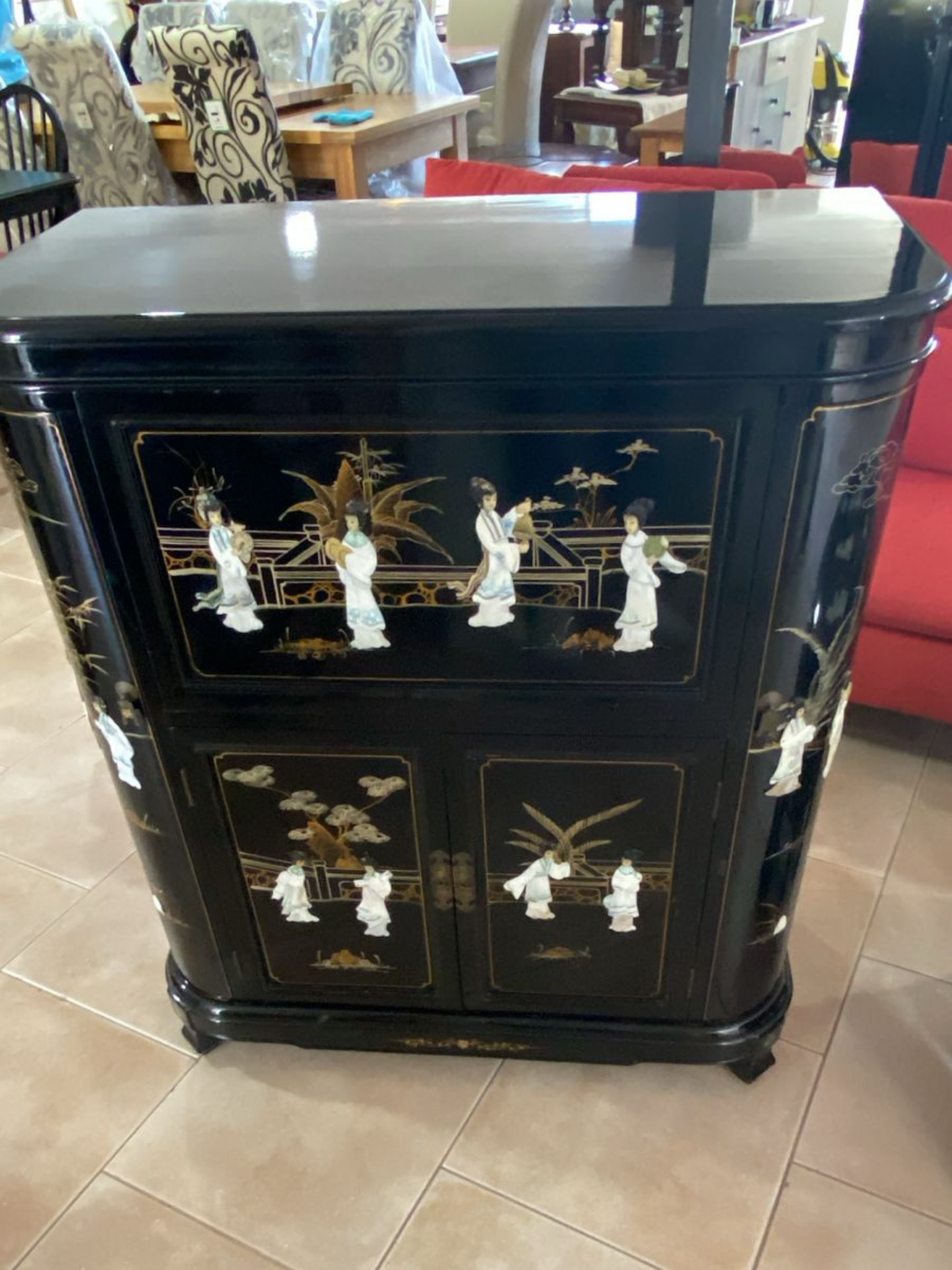 Oriental Lacquered Drinks Cabinet / Sideboard